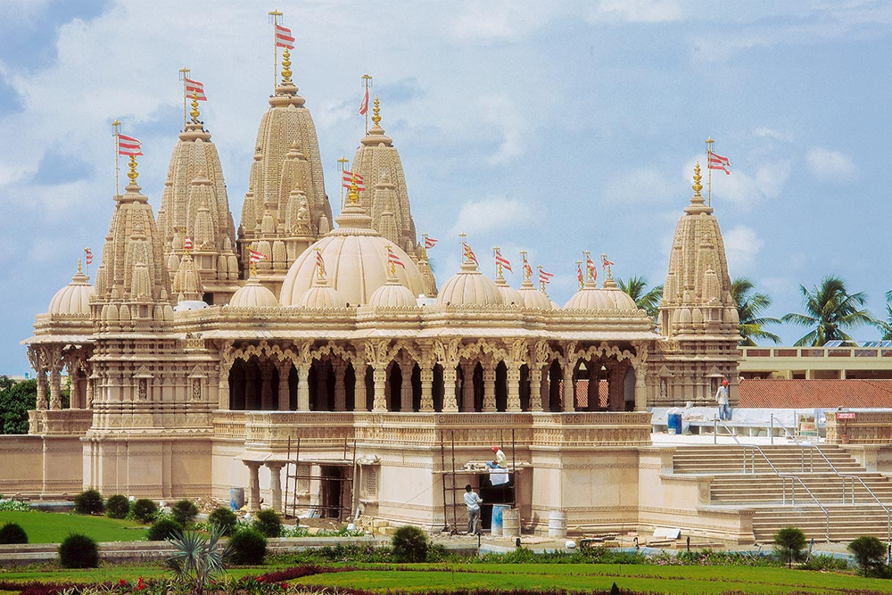 Ahmedabad to Junagadh Taxi